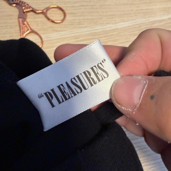 PLEASURES Black Embroidered Logo Sweatpants Joggers Women's Size Medium - Picture 10 of 10